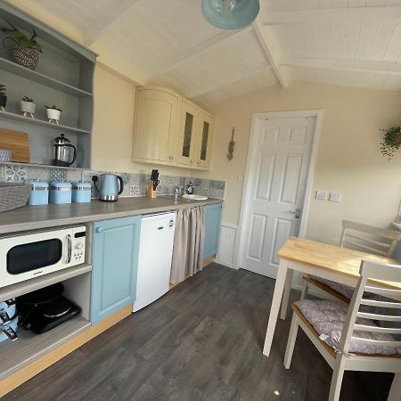 Kevara Shepherds Hut Finstown 외부 사진